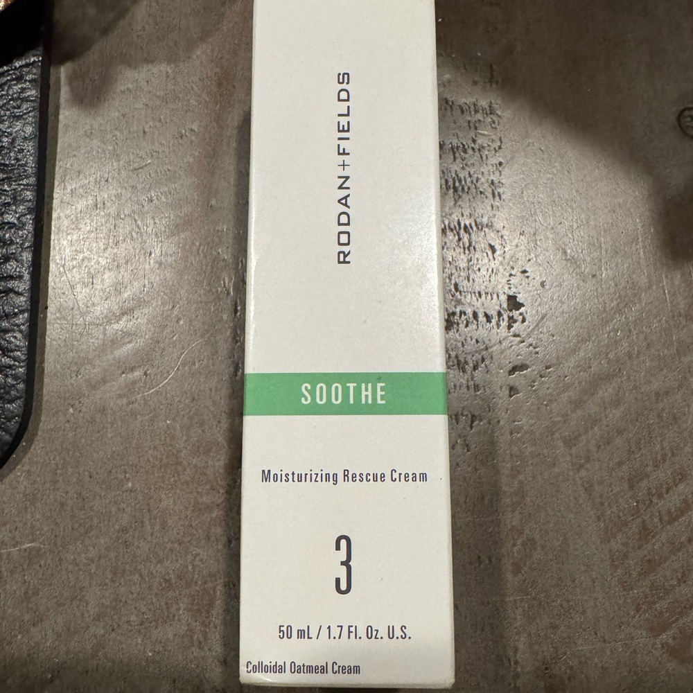 Rodan + Fields Soothe Moisturizing Rescue Cream Exp 7/24